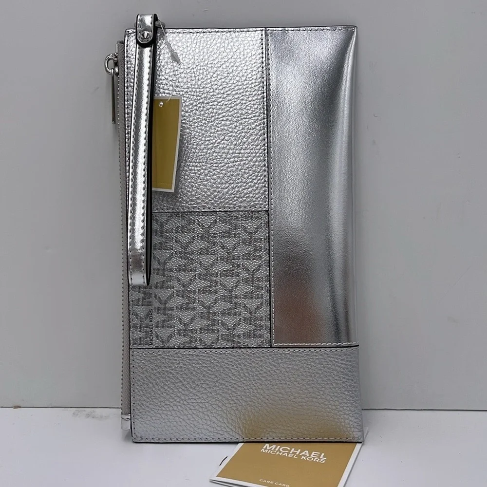 Michael Kors Jet ST Lg TZ Studded Metallic Patchwork and Signature Logo Wristlet
